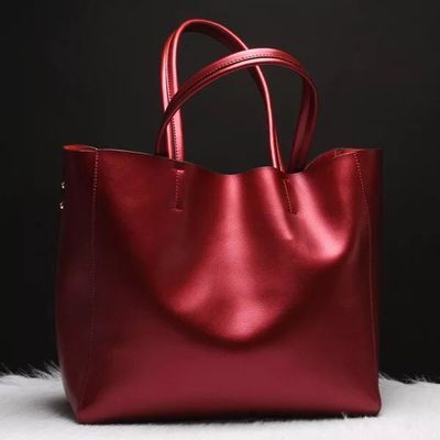 Genuine leather Material tote  bag  big size genuine leather handbags for women   leather bag  factory price shenzhen Lily Cheng