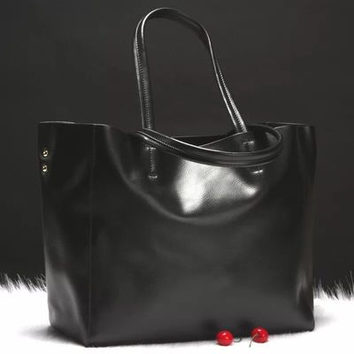 Genuine leather Material tote  bag  big size genuine leather handbags for women   leather bag  factory price shenzhen Lily Cheng