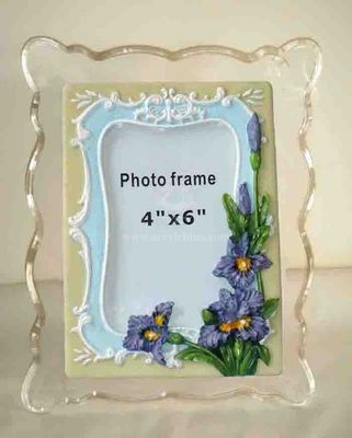 Clear Wall Mounted Acrylic Photo Frames With Magnet , Simple And Elegant